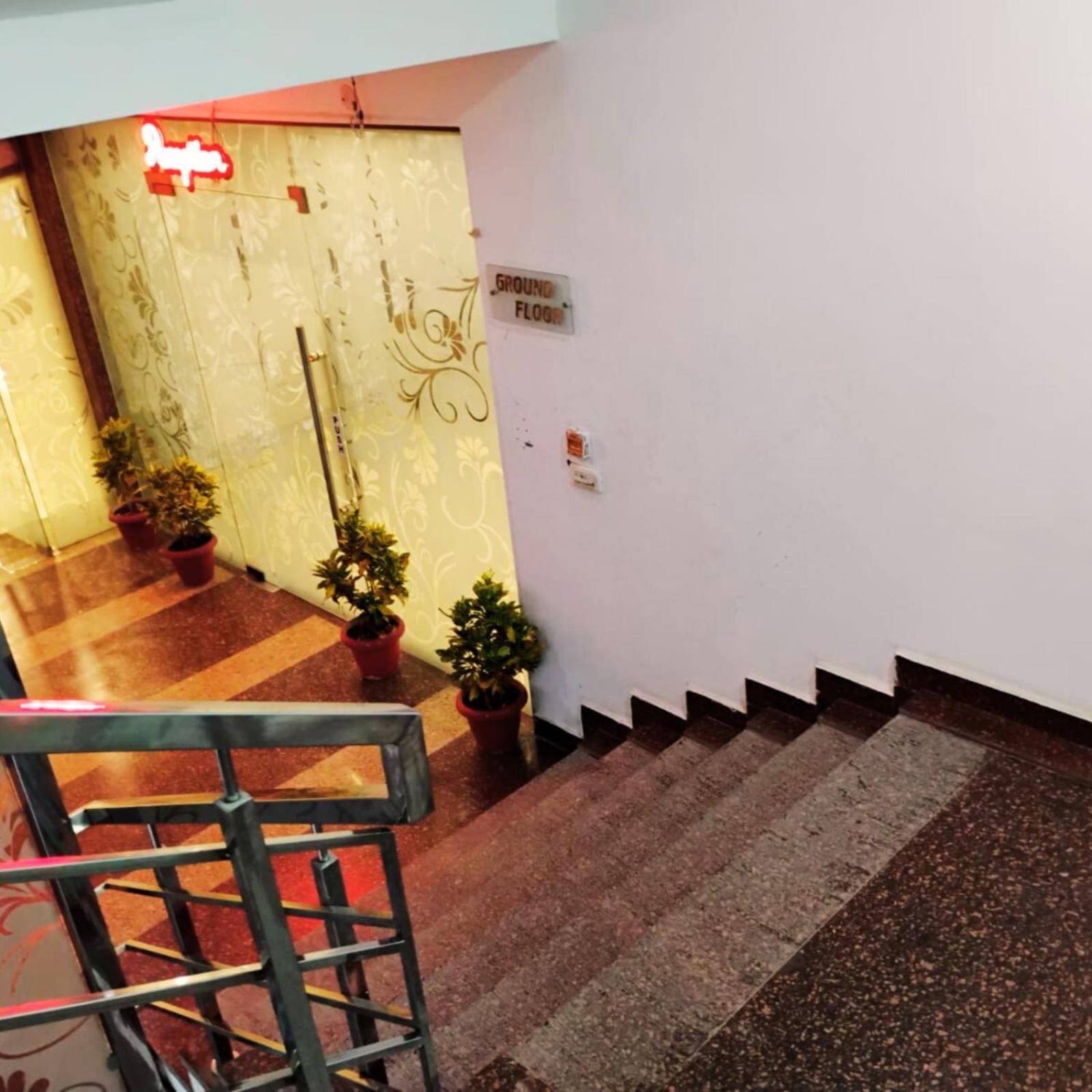Hotel Lake View Grand Lucknow Eksteriør bilde