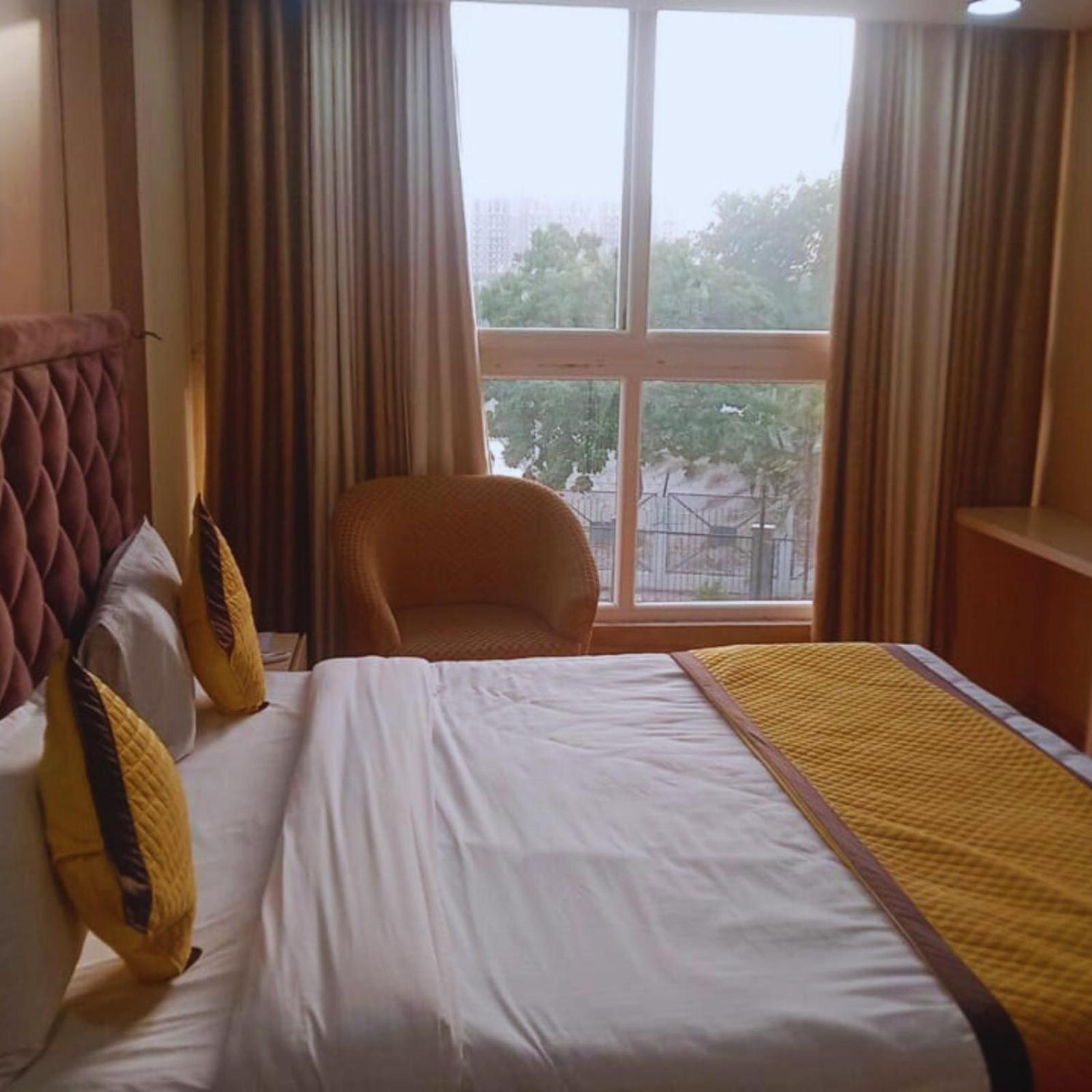 Hotel Lake View Grand Lucknow Eksteriør bilde