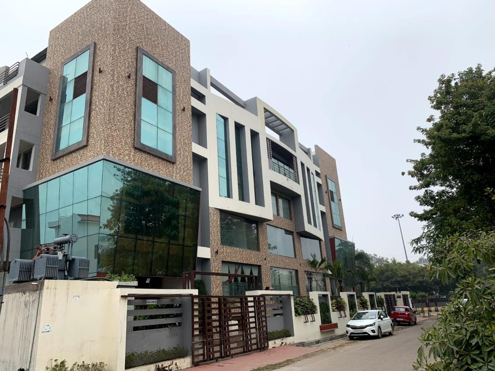 Hotel Lake View Grand Lucknow Eksteriør bilde