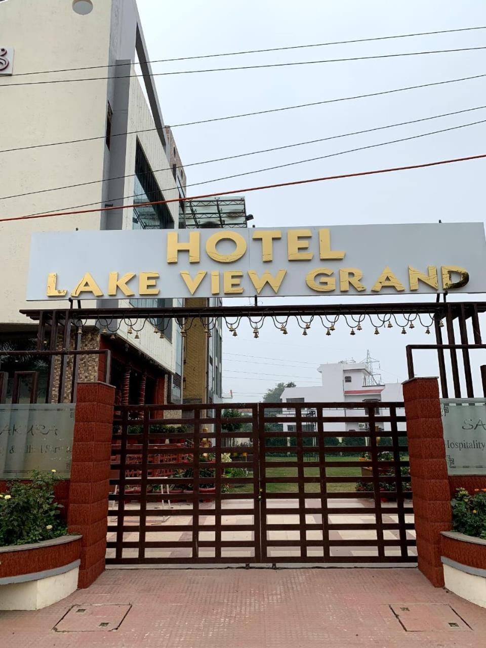 Hotel Lake View Grand Lucknow Eksteriør bilde