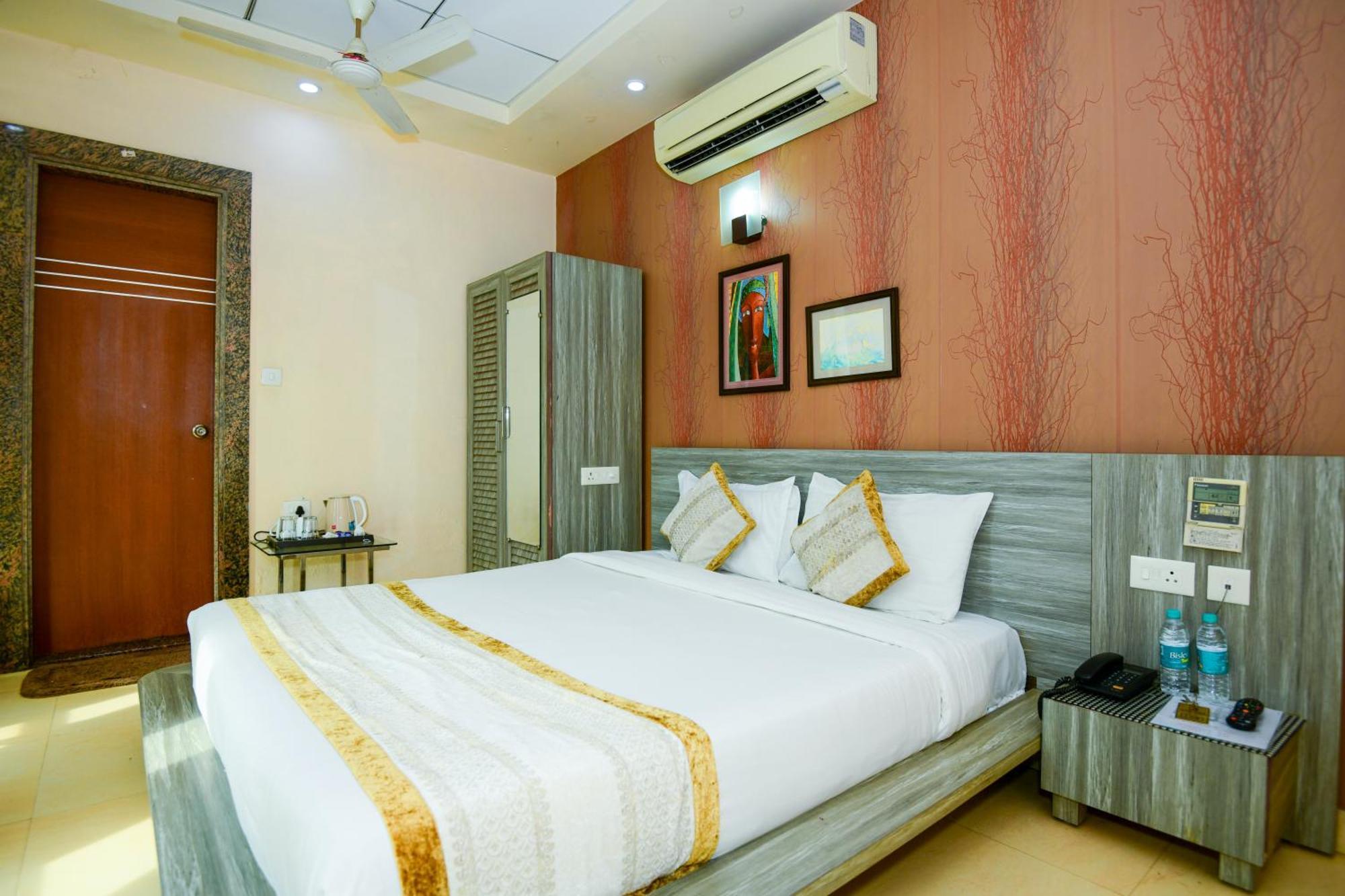 Hotel Lake View Grand Lucknow Eksteriør bilde
